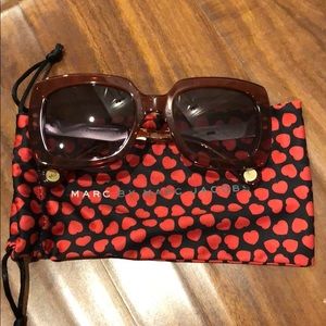 Marc Jacobs oversized sunglasses